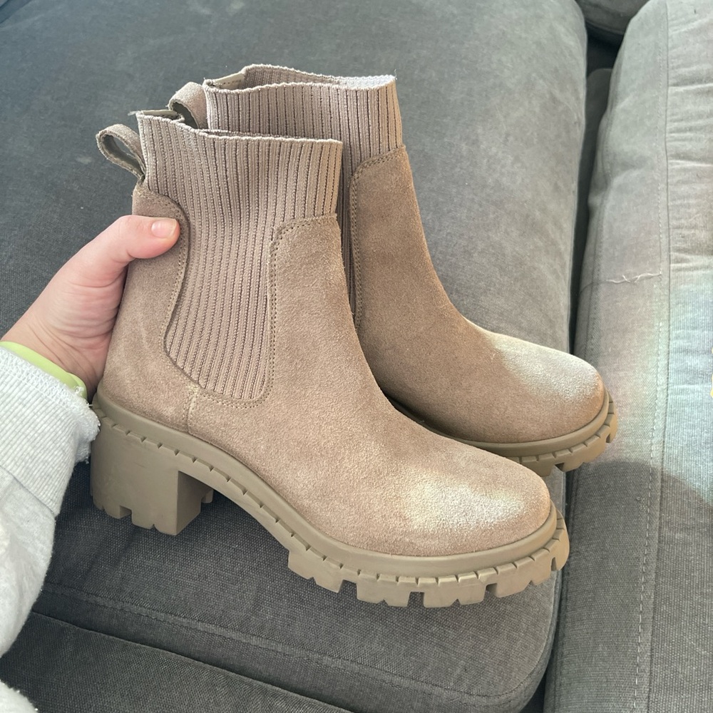 Steve Madden Chunky Sole Tan Ankle Boots
